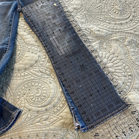 GAP Denim ‘70s Flare Jeans - Girls size 7 - Picture 14 of 14